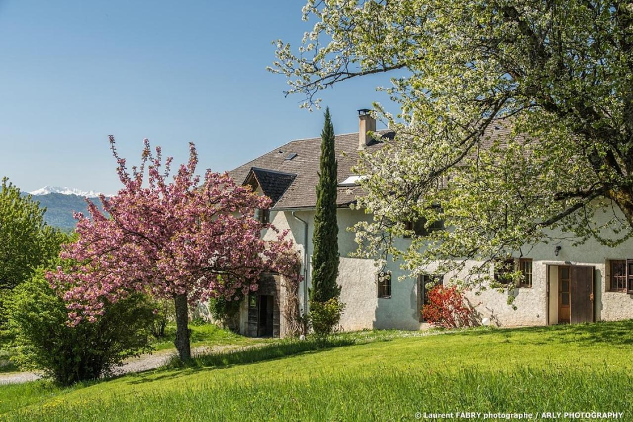 Gite Du Porche Saint-Jean-de-la-Porte Екстериор снимка